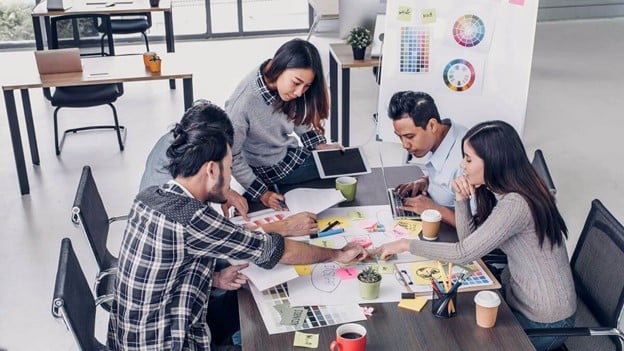 5 Strategies for Creating a Consistent Brand Image in a Global Market
